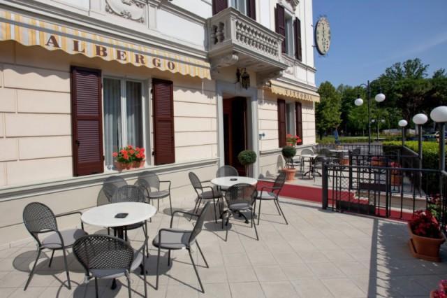 Albergo Vittoria Сальсомаджоре-Терме Екстер'єр фото